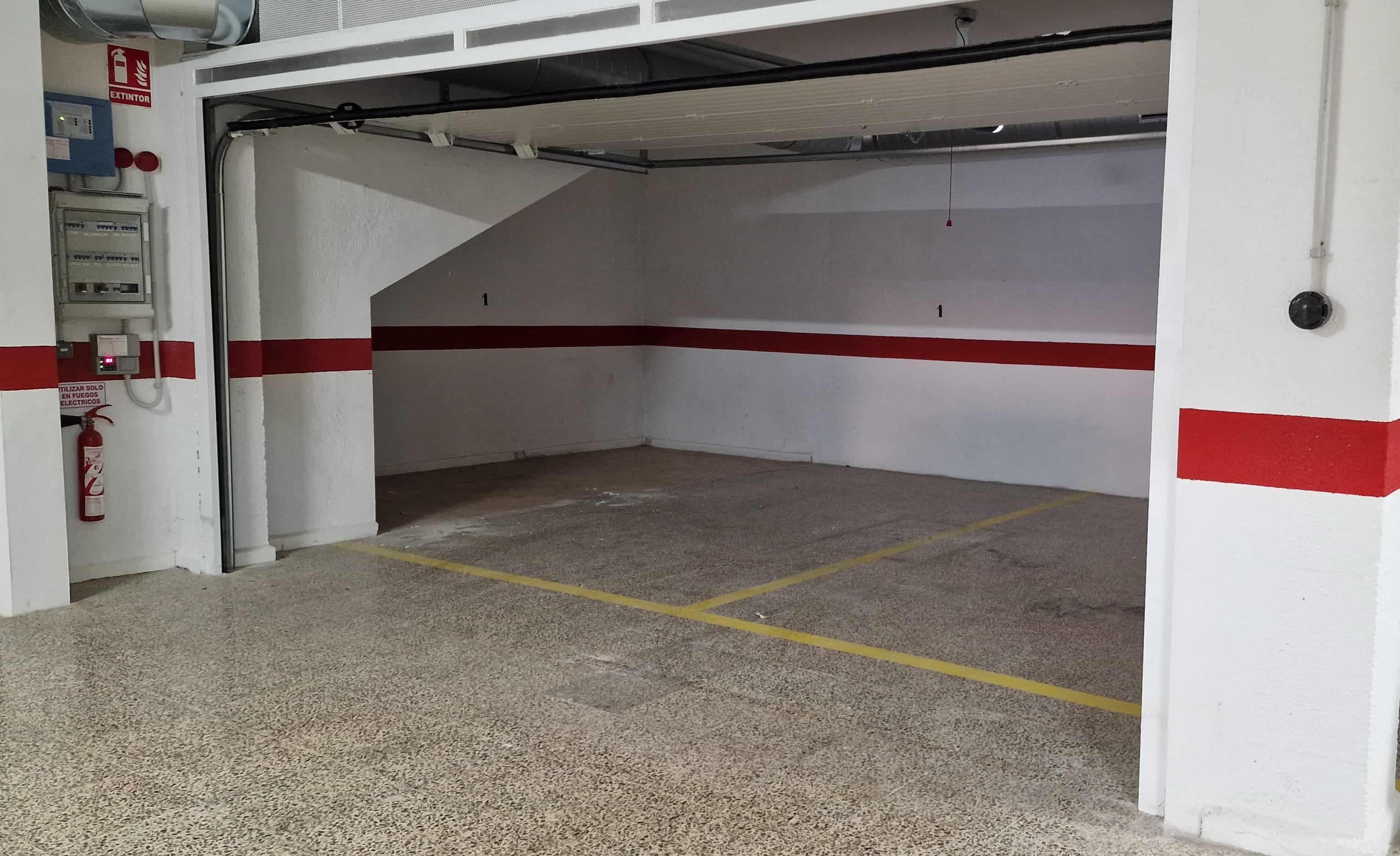 Garaje en venta en Totana - Calle del Sol