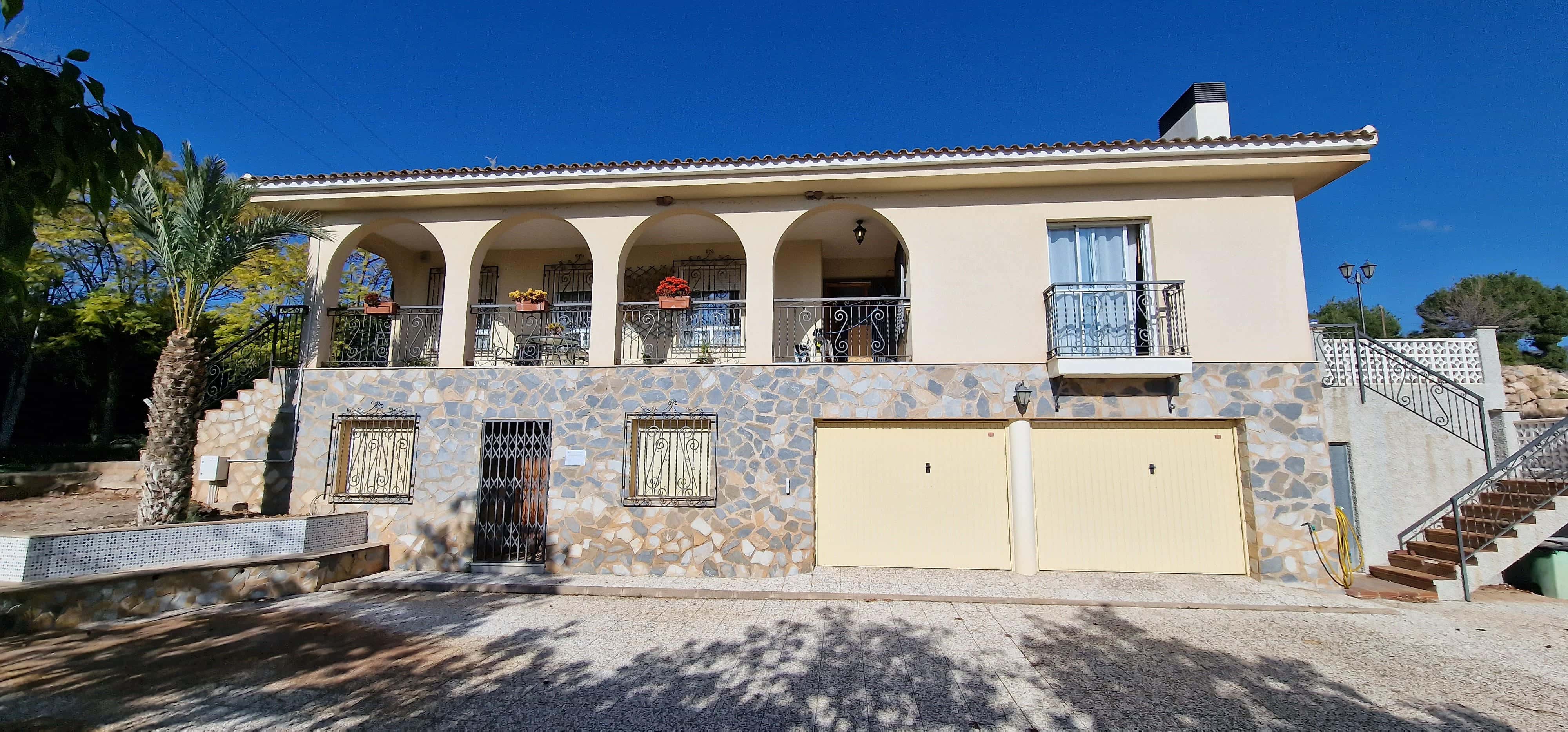 Venta de Chalet en La Urbanización La Charca