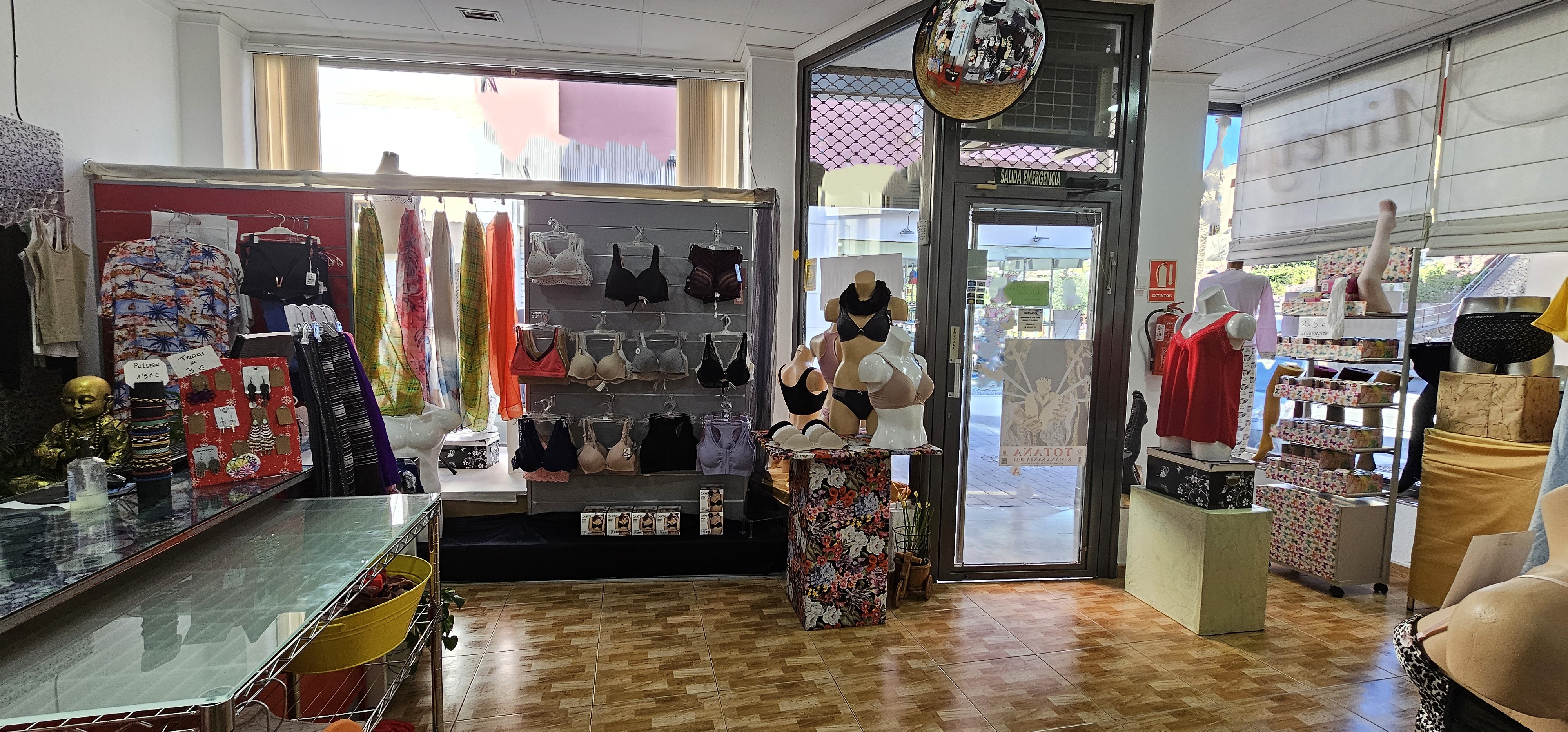 Venta y Alquiler (Local Comercial) Centro Totana
