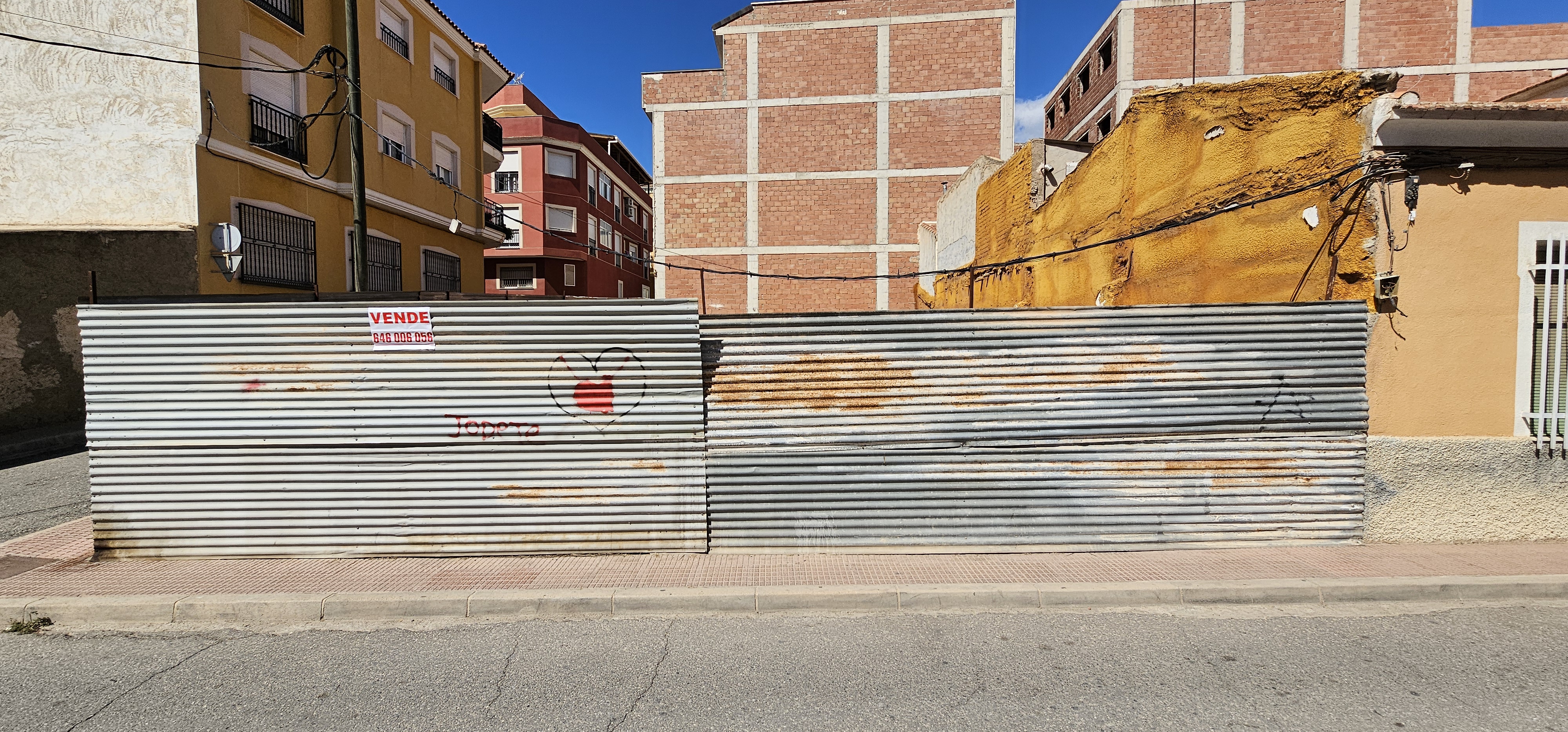 Venta Solar Urbano (La cerámica) Esquina - imagen 2