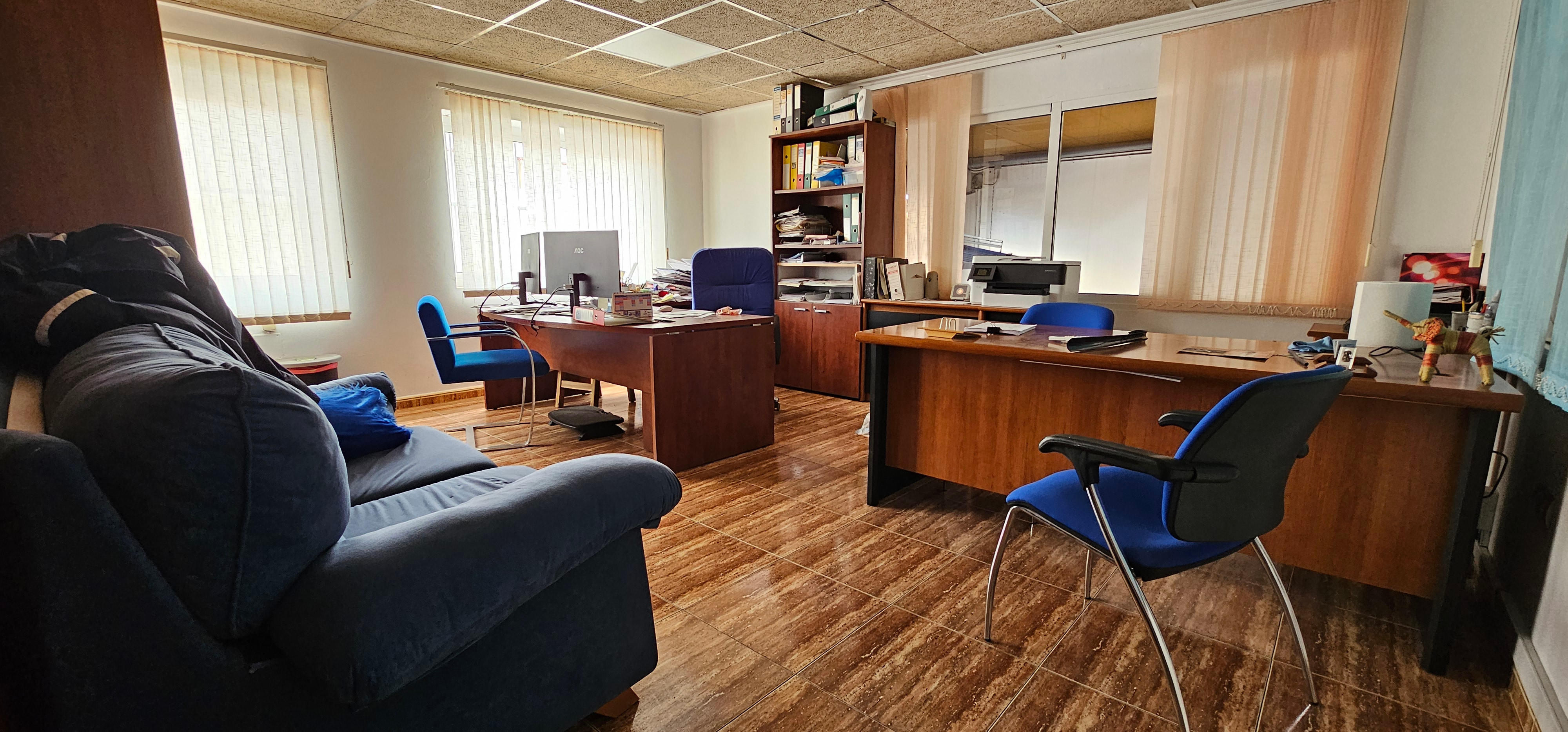 Venta Nave con Oficinas en el Polígono Industrial de Totana - imagen 4