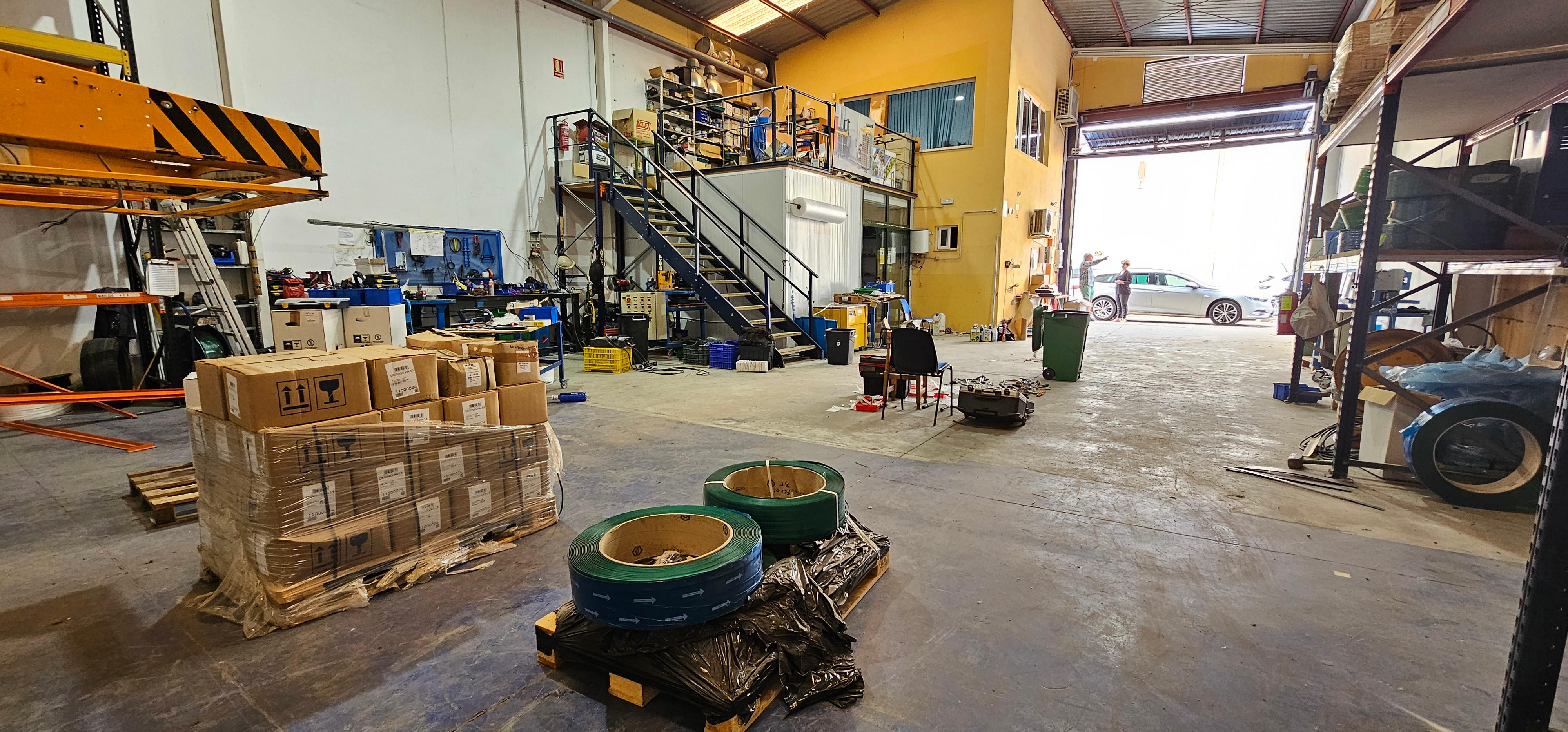 Venta Nave con Oficinas en el Polígono Industrial de Totana - imagen 2