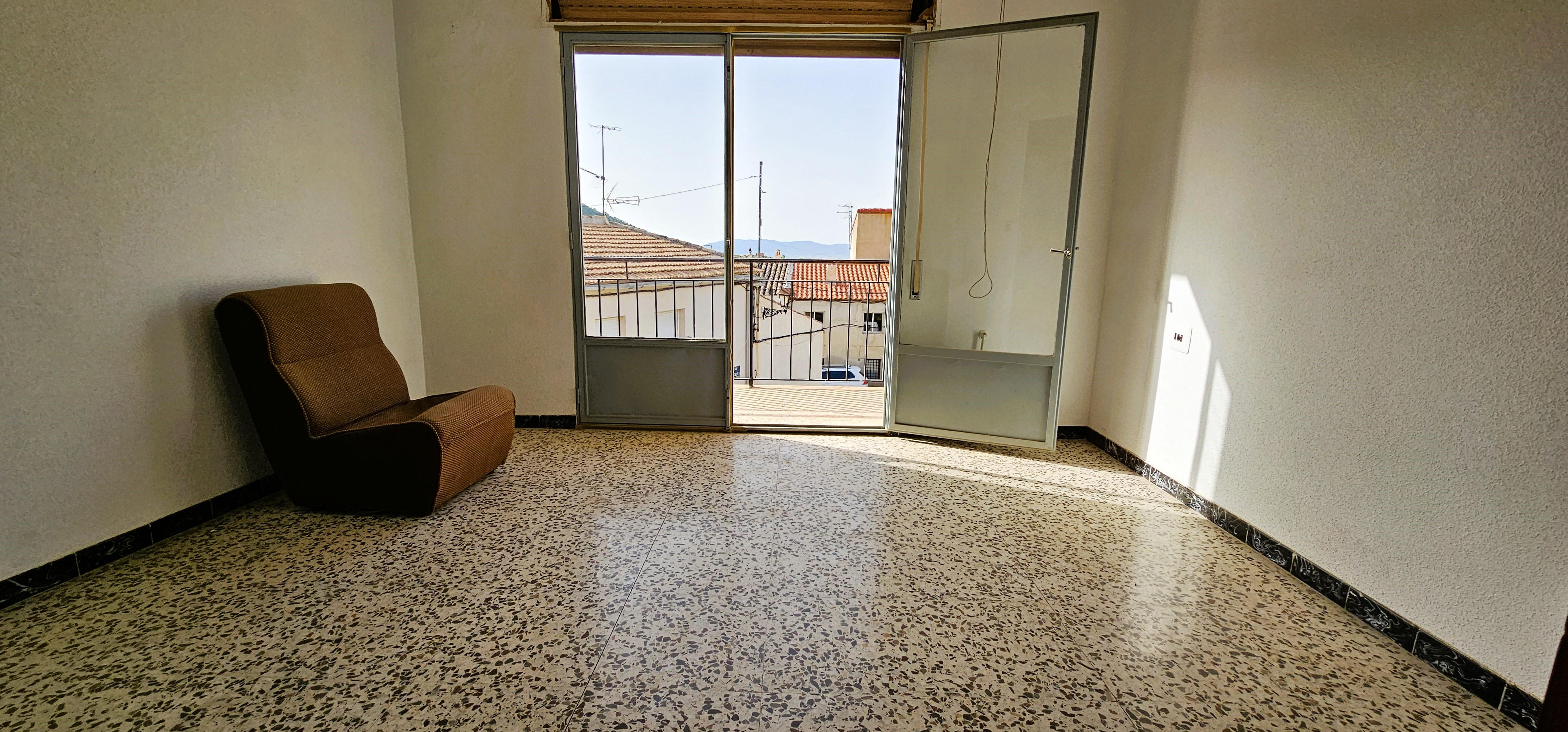 Venta Casa Adosa en Zarzadilla (Dos Casas y Local) - imagen 5
