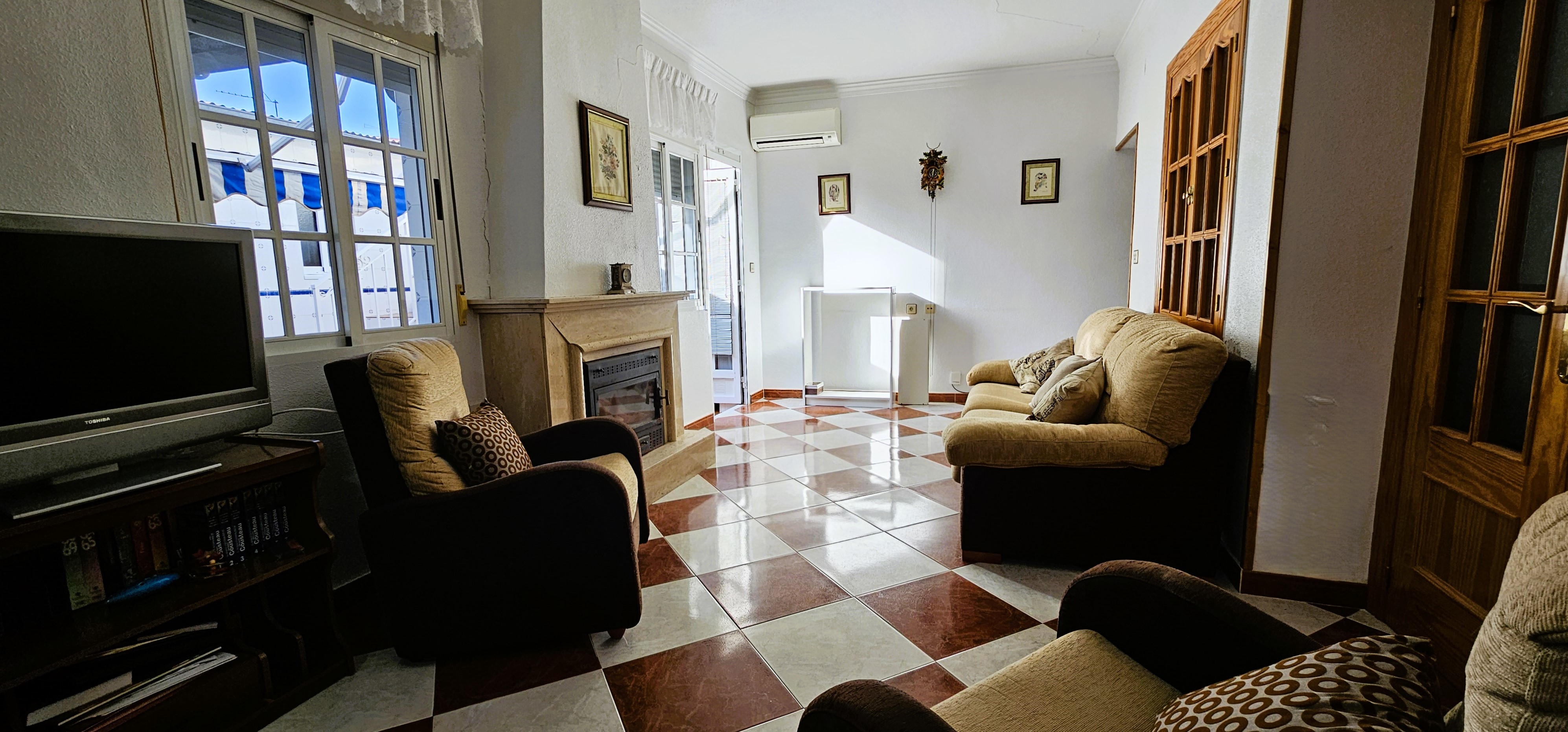 Venta Casa Adosada Reformada en Barrio Era Alta - imagen 2