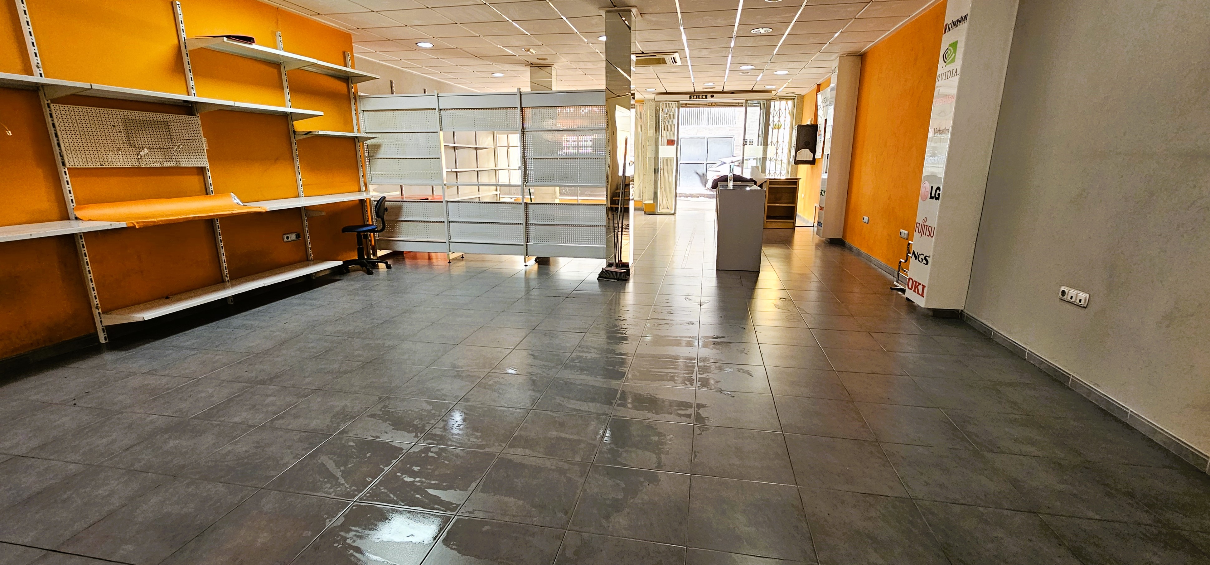 Alquiler Local en Barrio La Cerámica - imagen 13