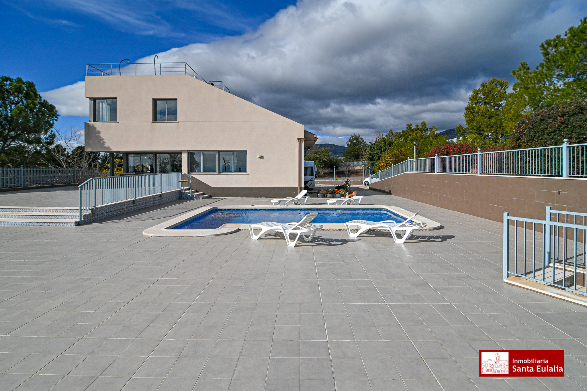 Venta Chalet Independiente con Piscina en Las Canales Aledo