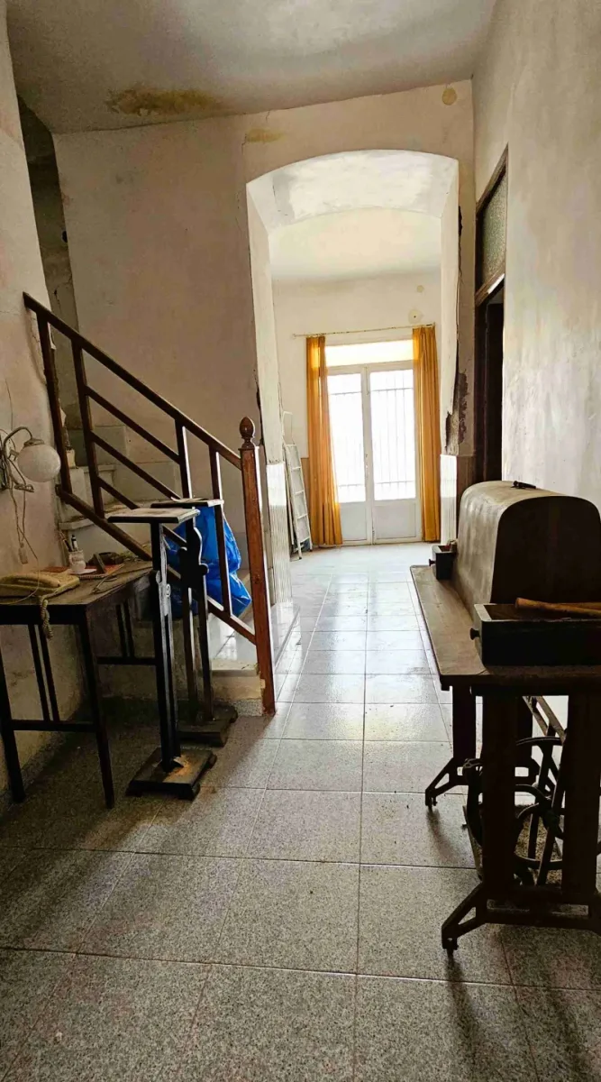 Venta Amplia Casa a Reformar en Totana - imagen 9