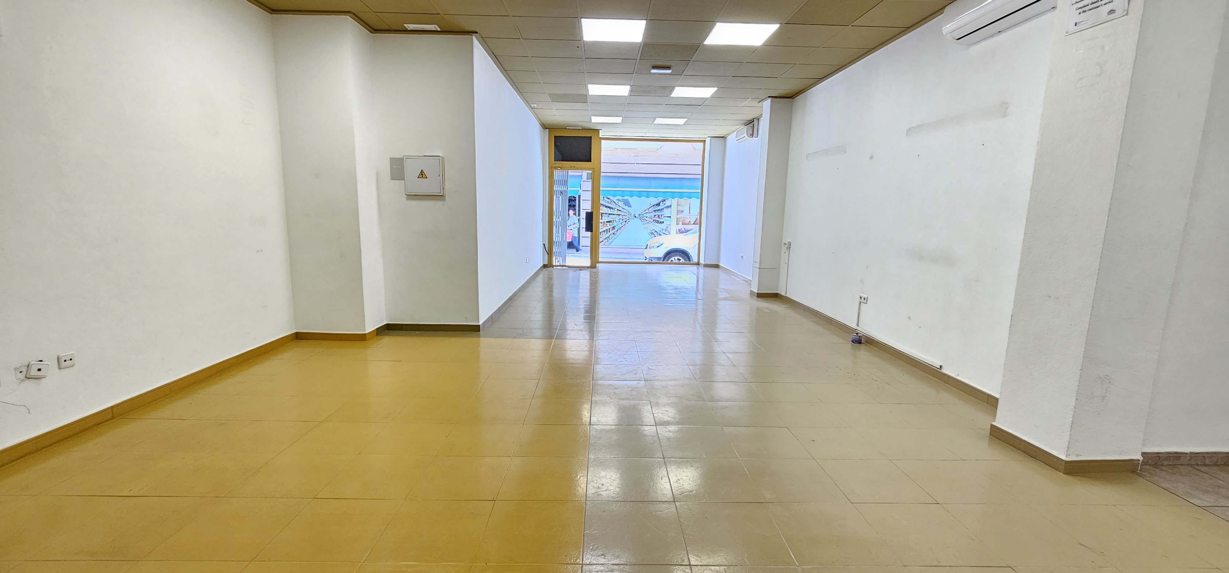 Venta Local Comercial Zona Glorieta, Totana - imagen 4