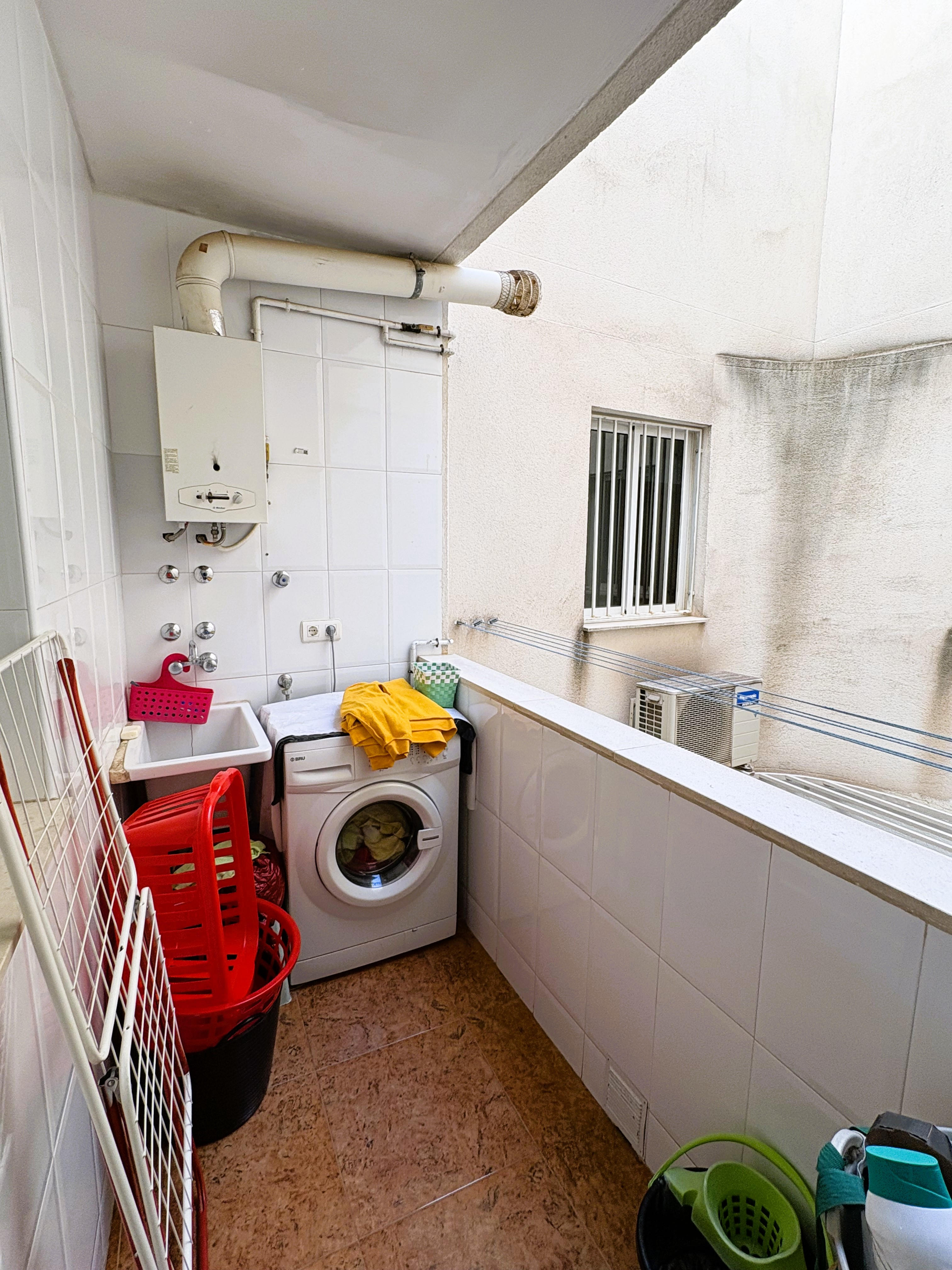 Venta Piso con Plaza de Garaje y Trastero en La Cerámica - imagen 4